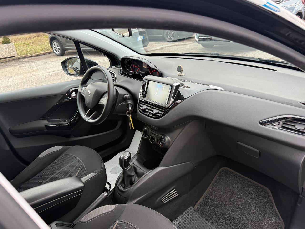 " UNA CHICCA " Peugeot 208 1.6 e-HDi 92 CV Allure