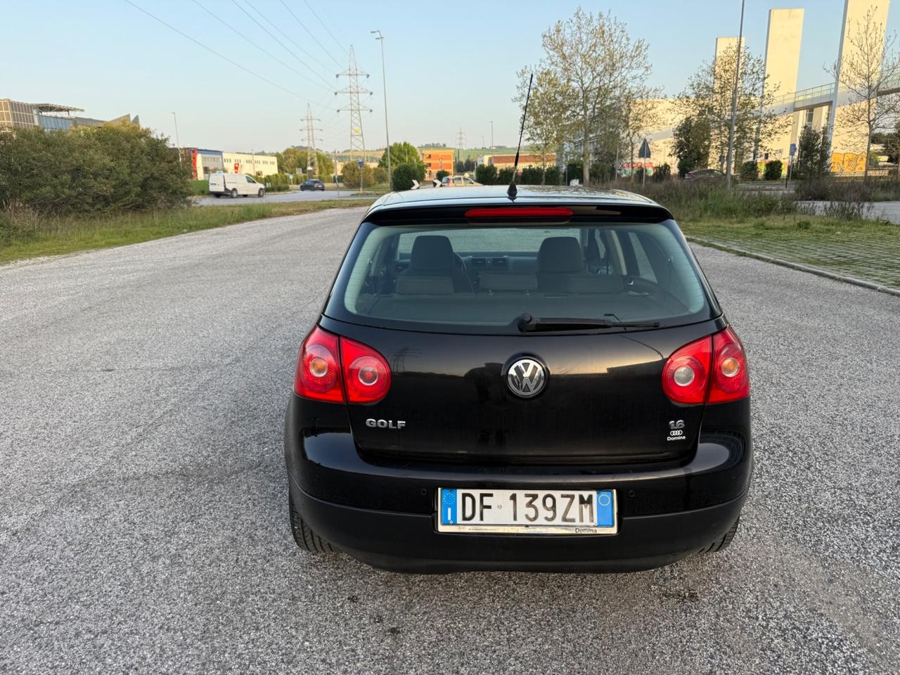 Volkswagen Golf 1.6 16V FSI 5p. Comfortline OK NEO PATENTATI