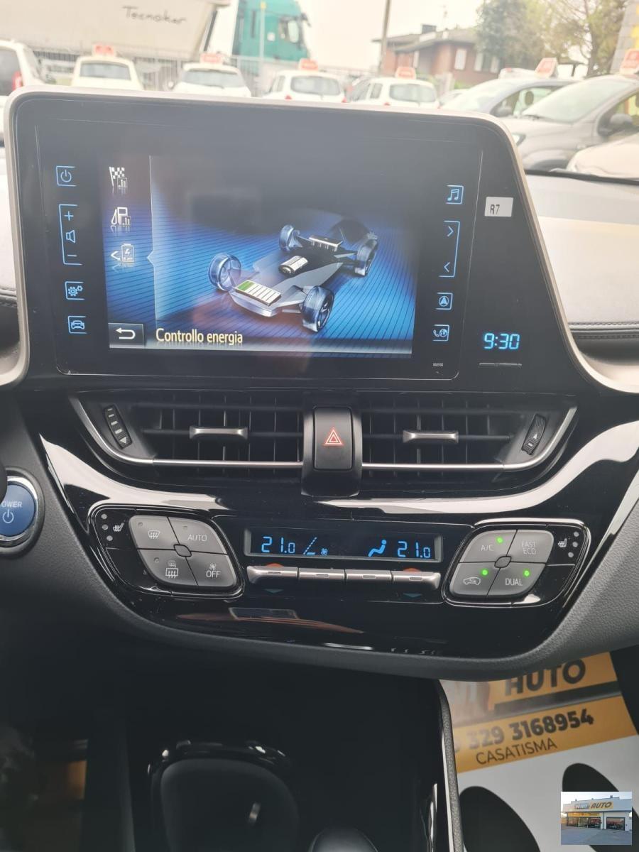 TOYOTA C-HR 1.8 Hybrid-Neopatentati