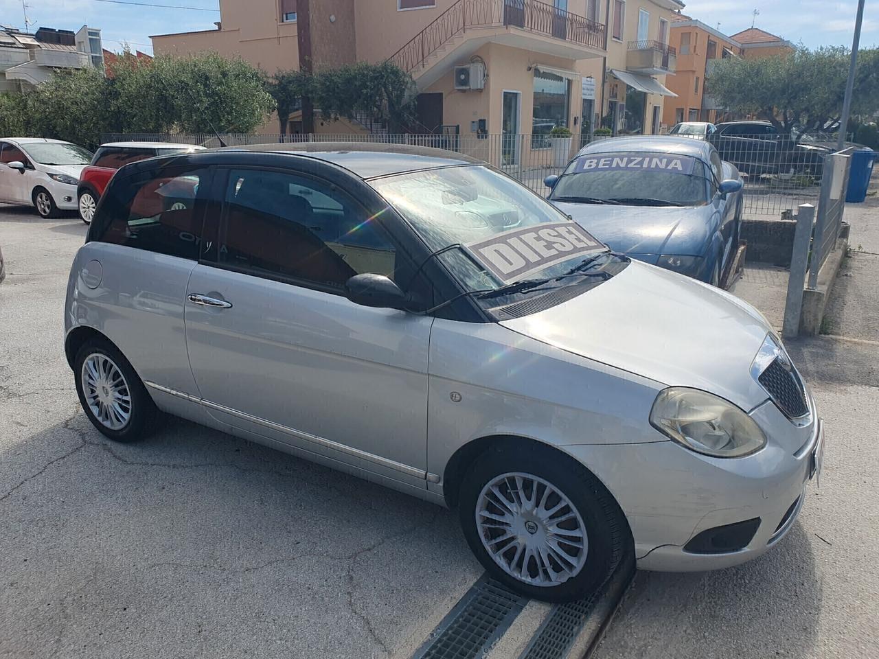 Lancia Ypsilon 1.3 MJT 75 CV Neopatentati 2007