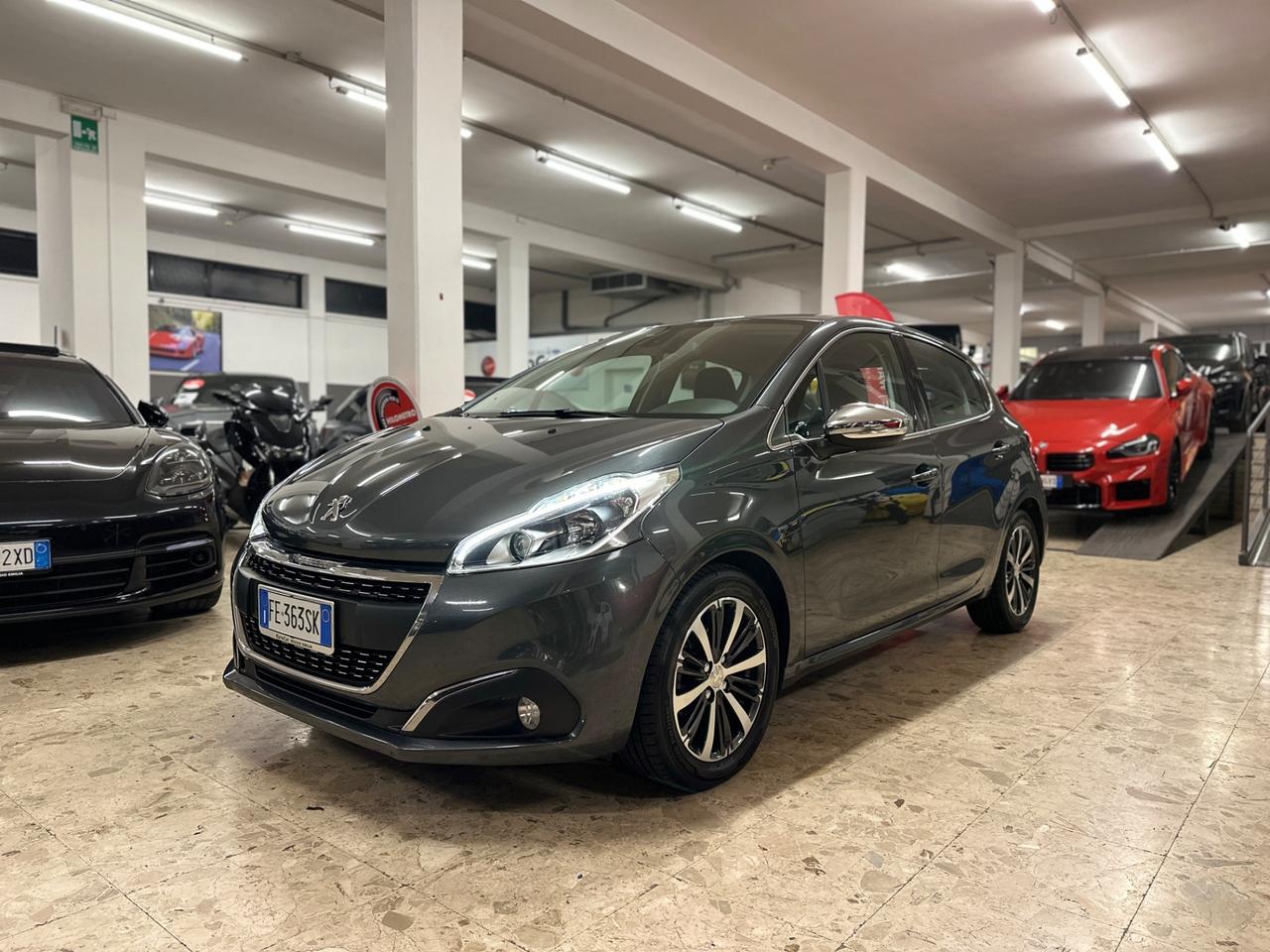 Peugeot 208 BlueHDi 75cv Allure 10/2016 Neopatentati Euro 6B