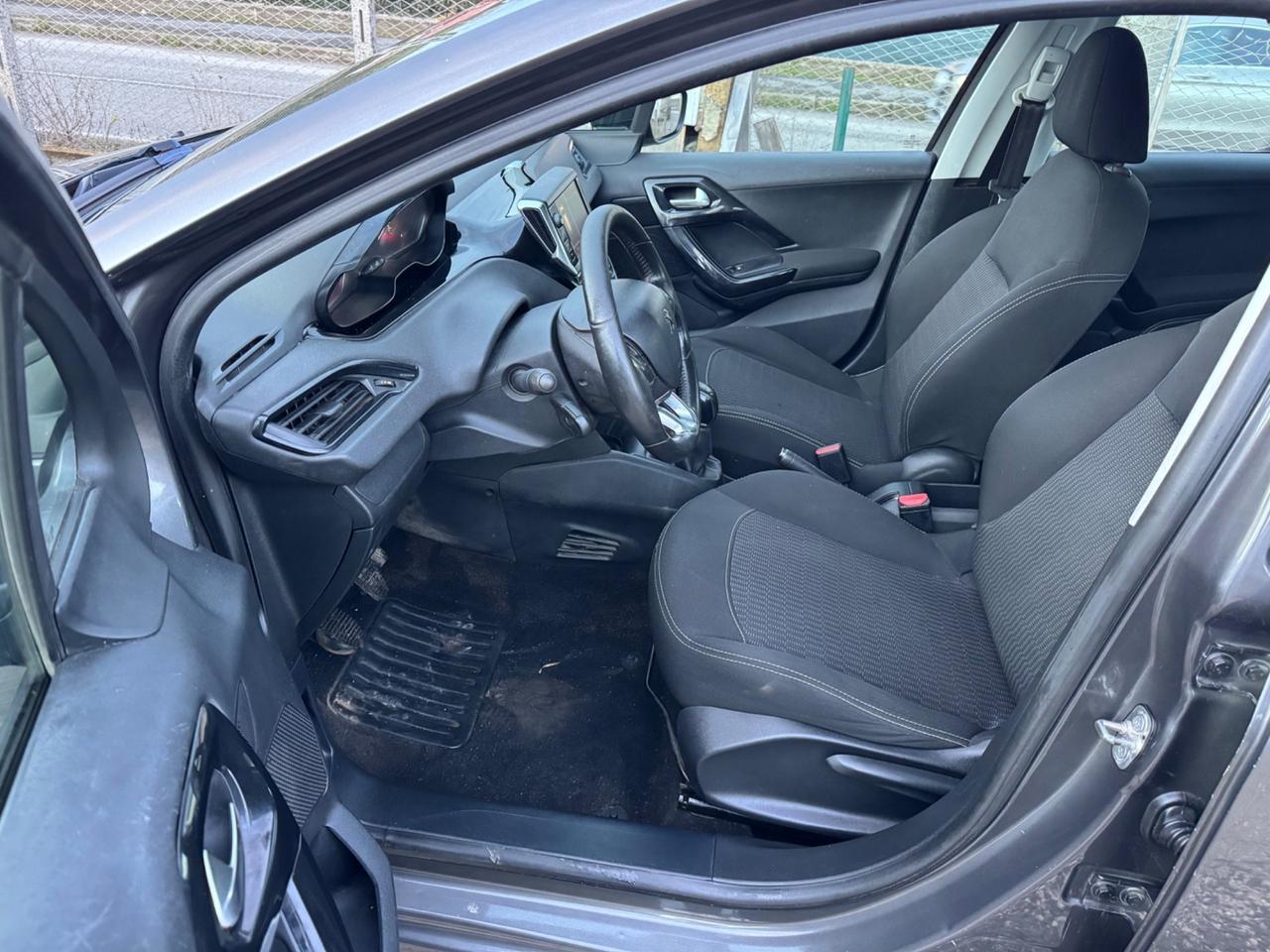 Peugeot 208 BlueHDi 75 5 porte Allure NEOPATENTATI