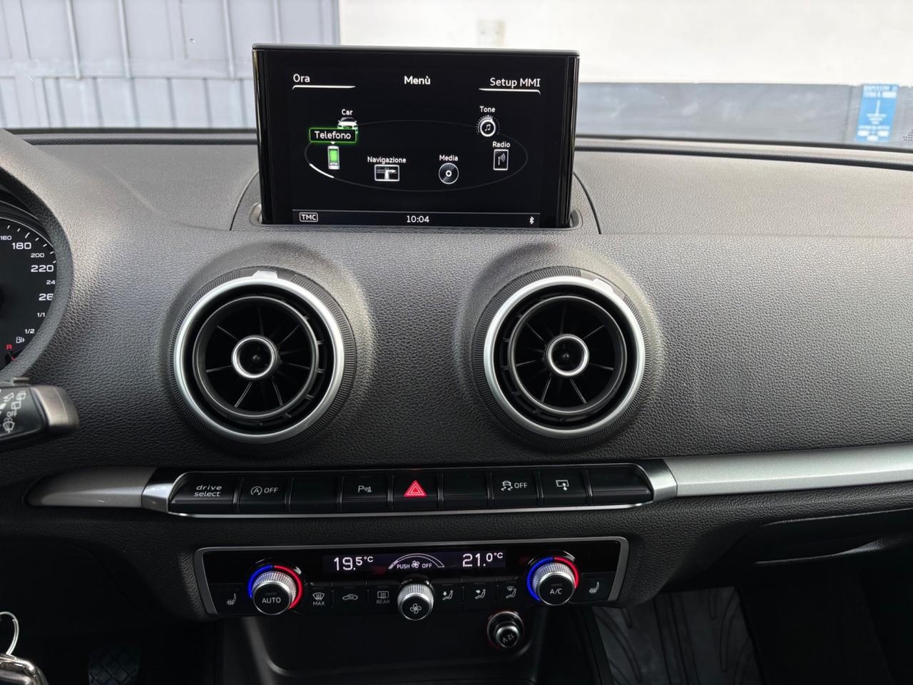 Audi A3 1.6 TDI Sportback. Garanzia. Neopatentati