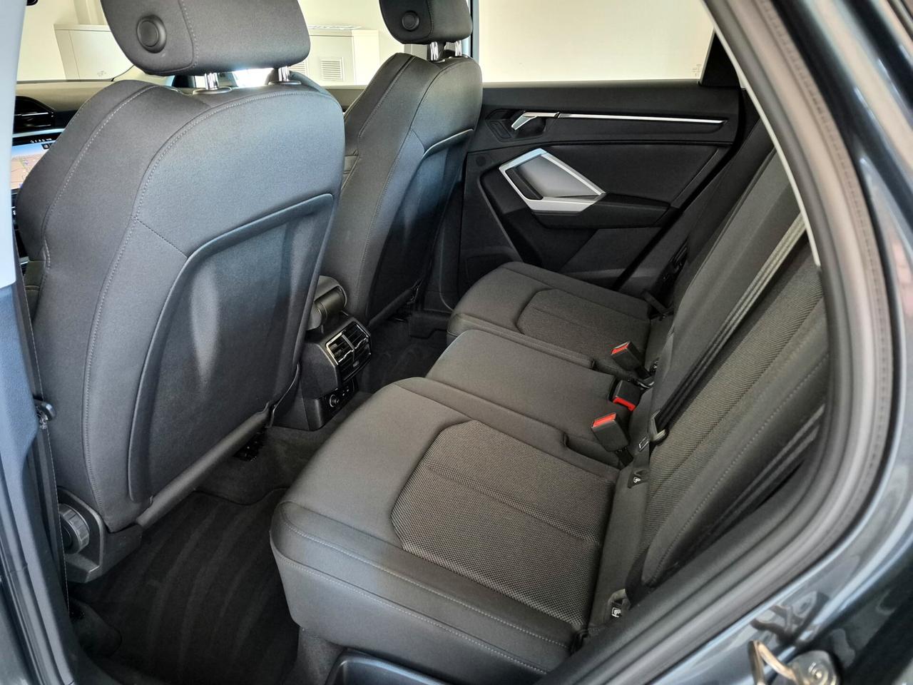 Audi Q3 SPORTBACK 35 TDI QUATTRO S TRONIC S LINE LED NAVI APPLE CARPLAY / ANDROID AUTO