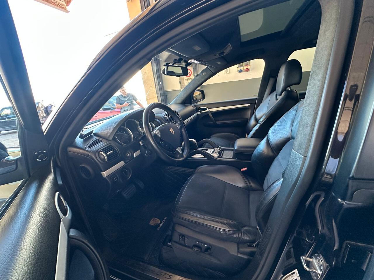 Porsche Cayenne 4.8 GTS