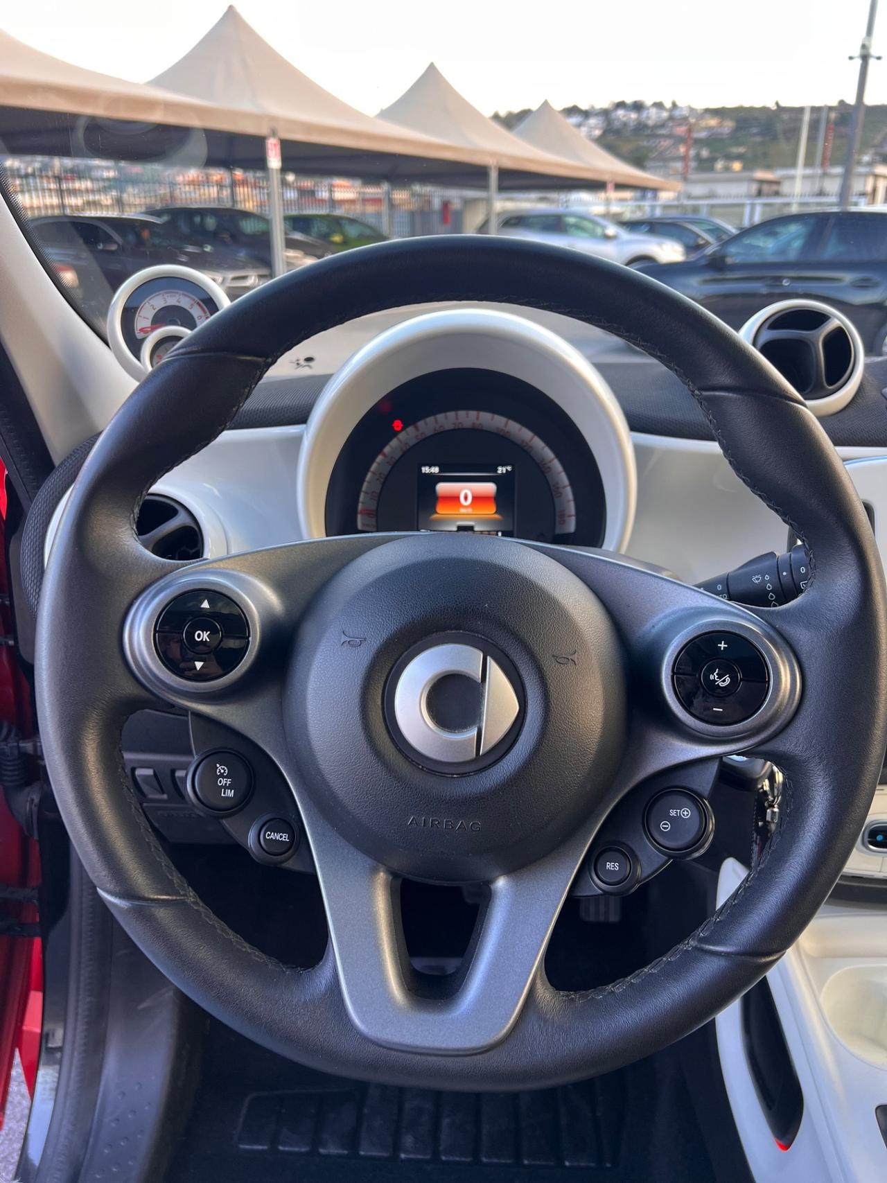 Smart ForFour 70 1.0 twinamic Superpassion