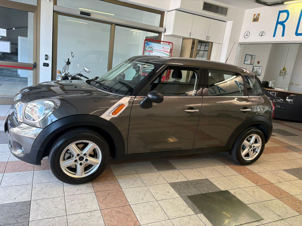 Mini One Countryman 1.6 Cooper