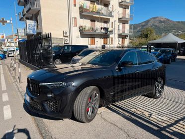 Maserati Levante V6 Diesel 275 CV AWD Granlusso