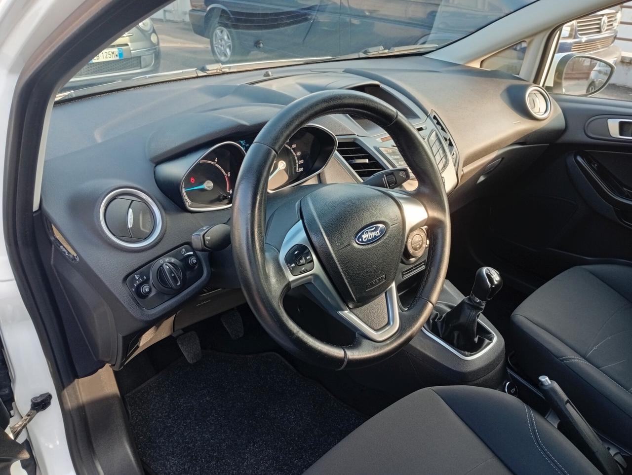 Ford Fiesta 1.5 TDCi 75CV 5 porte NEOPATENTATI OK