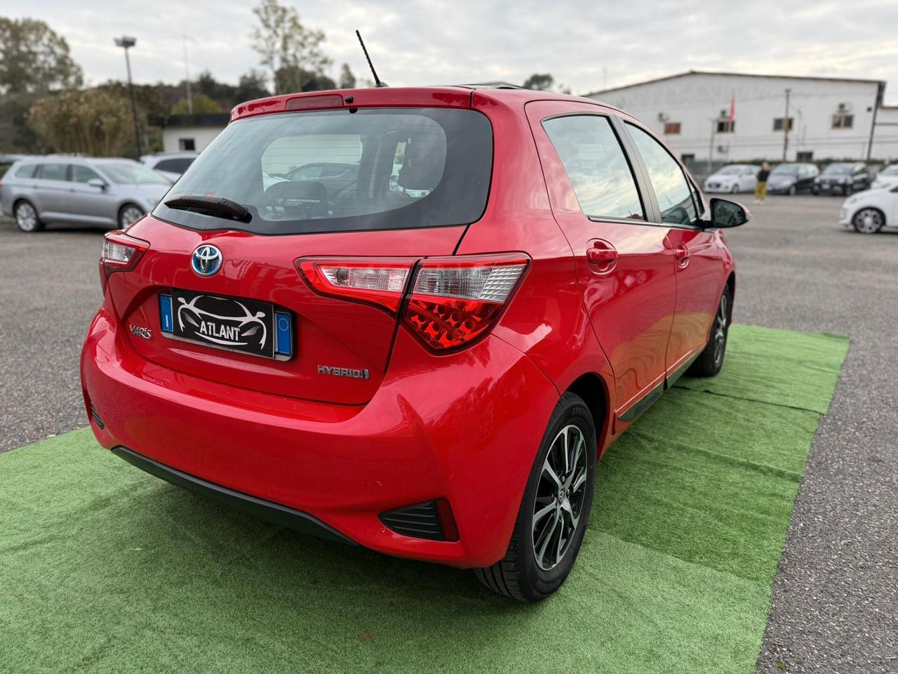 Toyota Yaris 1.5 Hybrid 5 porte Cool