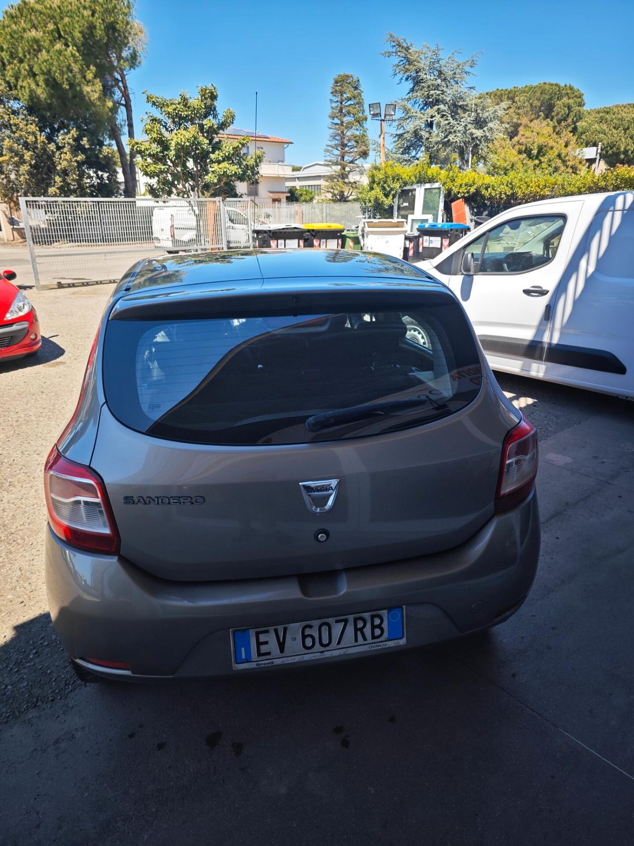 Dacia Sandero 1.2 75CV Lauréate