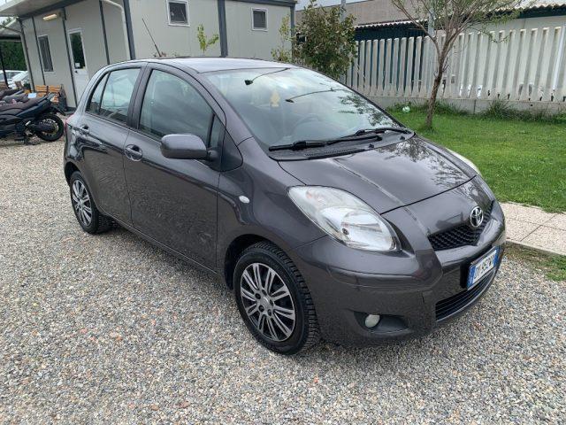 TOYOTA Yaris 1.3 5 porte Sol