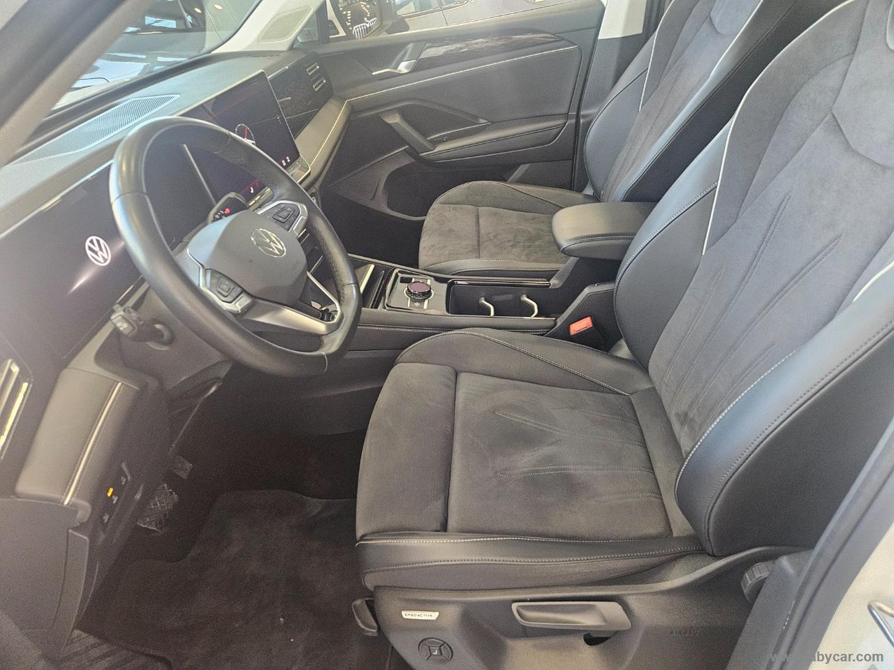 VOLKSWAGEN Tiguan 2.0 TDI 150 CV DSG Elegance