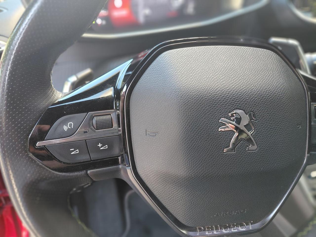 Peugeot 2008 GT Pack 1.5 Blue HDI 130 #6664