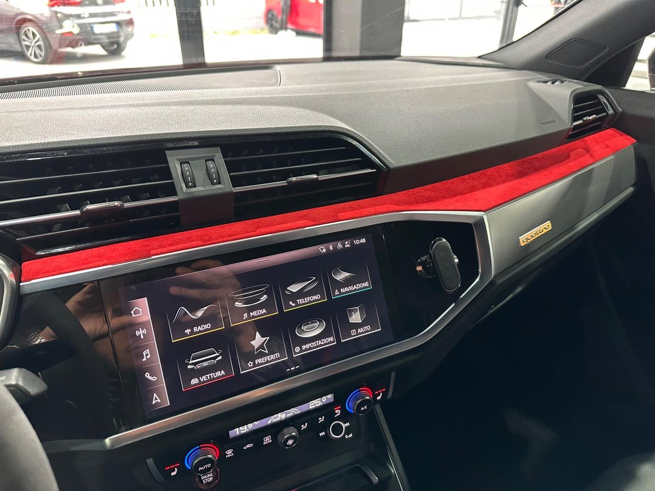 Audi Q3 RS SPB quattro S tronic identity black