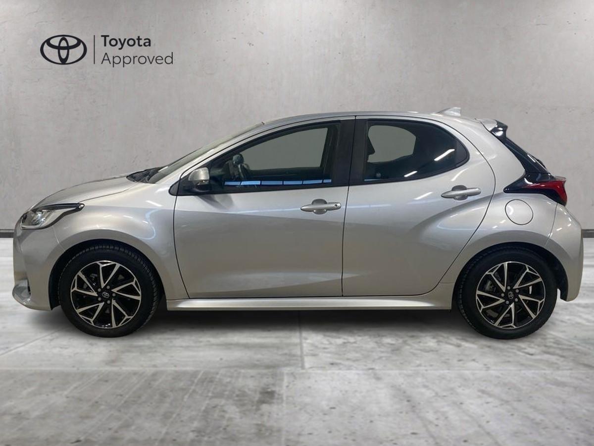 TOYOTA Yaris 4ª serie - Yaris 1.5 Hybrid 5 porte Trend
