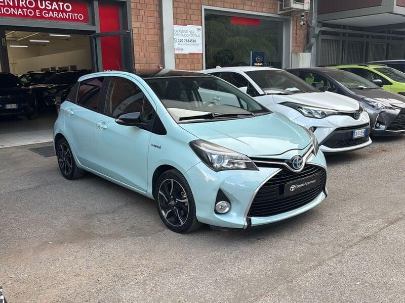 Toyota Yaris 1.5 Hybrid glamour edition