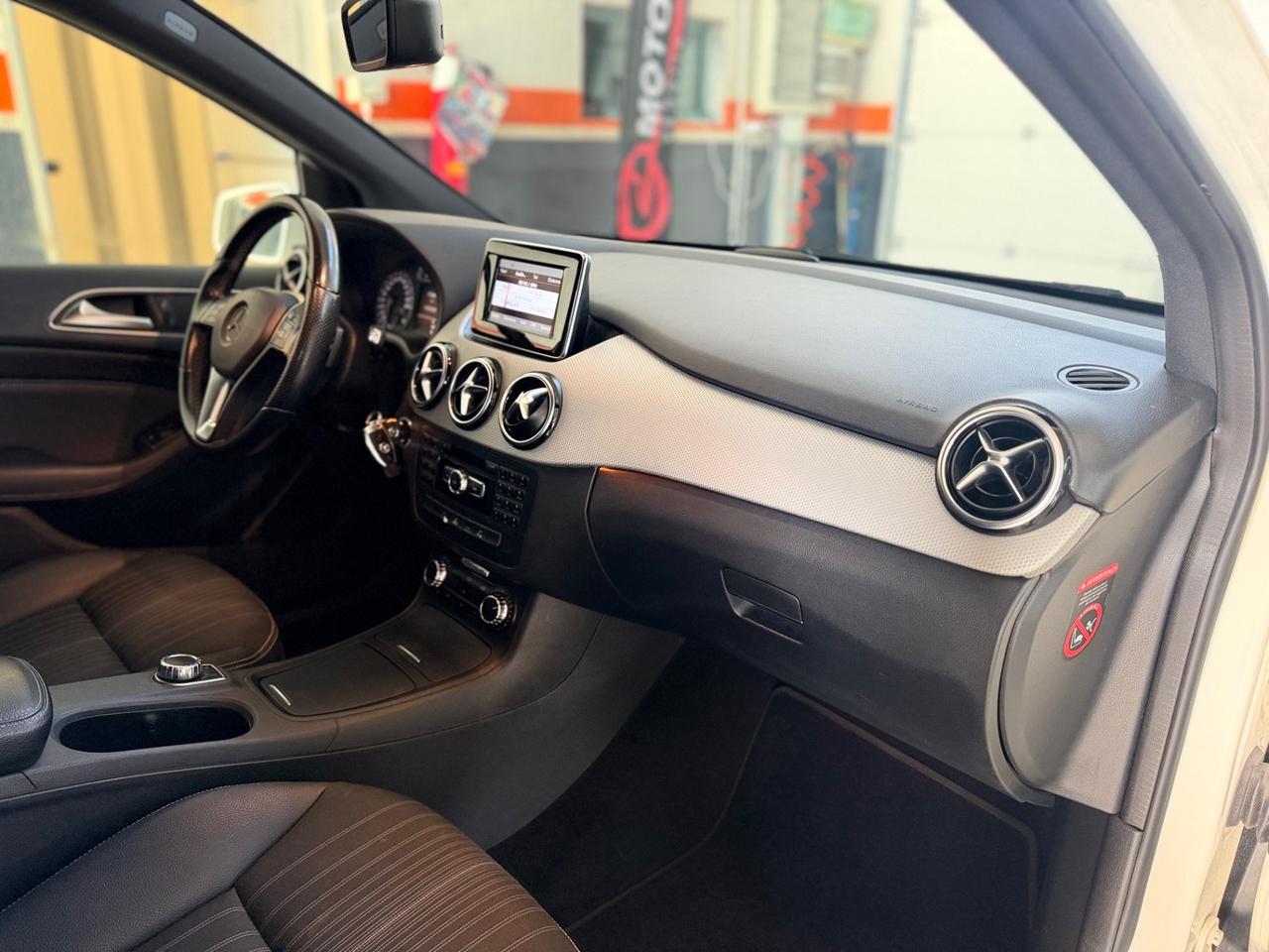 Mercedes-benz B 200 180 CDI Automatic Premium NEOPATENTATI
