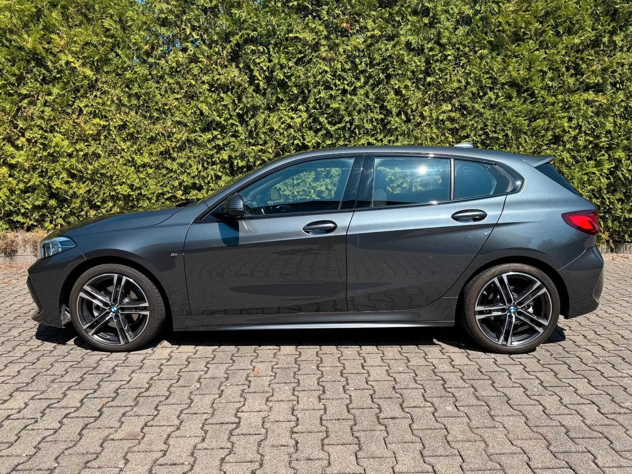 Bmw 118 d M SPORT SED.GUS KAMERA "18" APPLE CARPLAY
