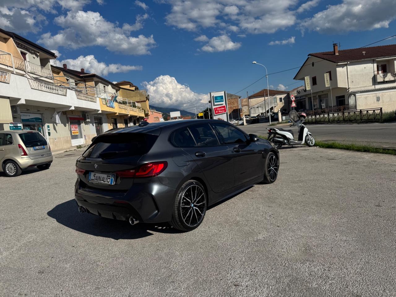 Bmw 118 118d 5p. Msport