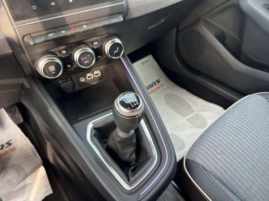 Renault Clio 1.0 tce Techno 90cv con Telecam e CarPlay