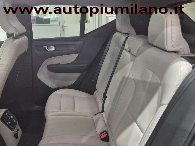 VOLVO XC40 T5 Recharge Plug-in Hybrid Inscription