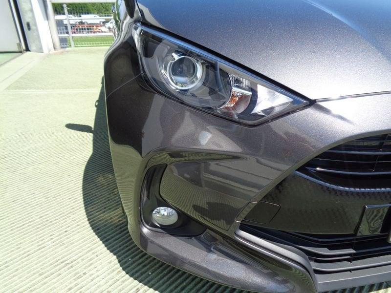 Toyota Yaris Yaris 1.5h Business