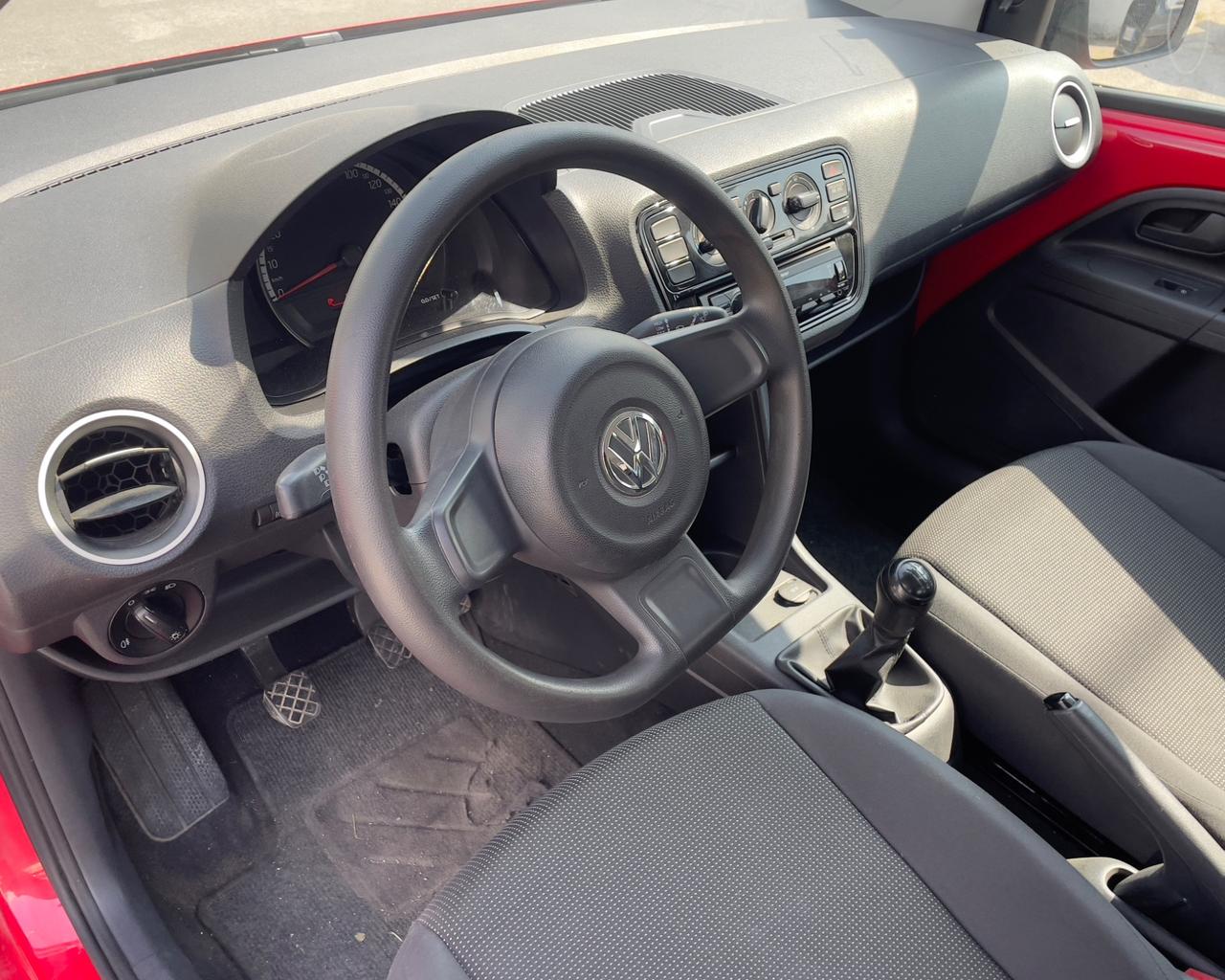 VOLKSWAGEN UP 1.0 5 2012