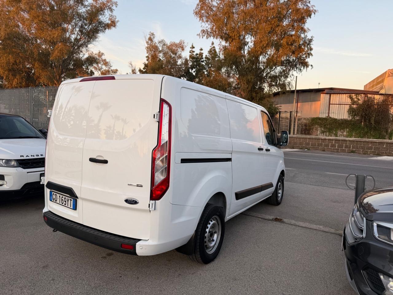Ford Transit Custom 2.0 Diesel 3 Posti