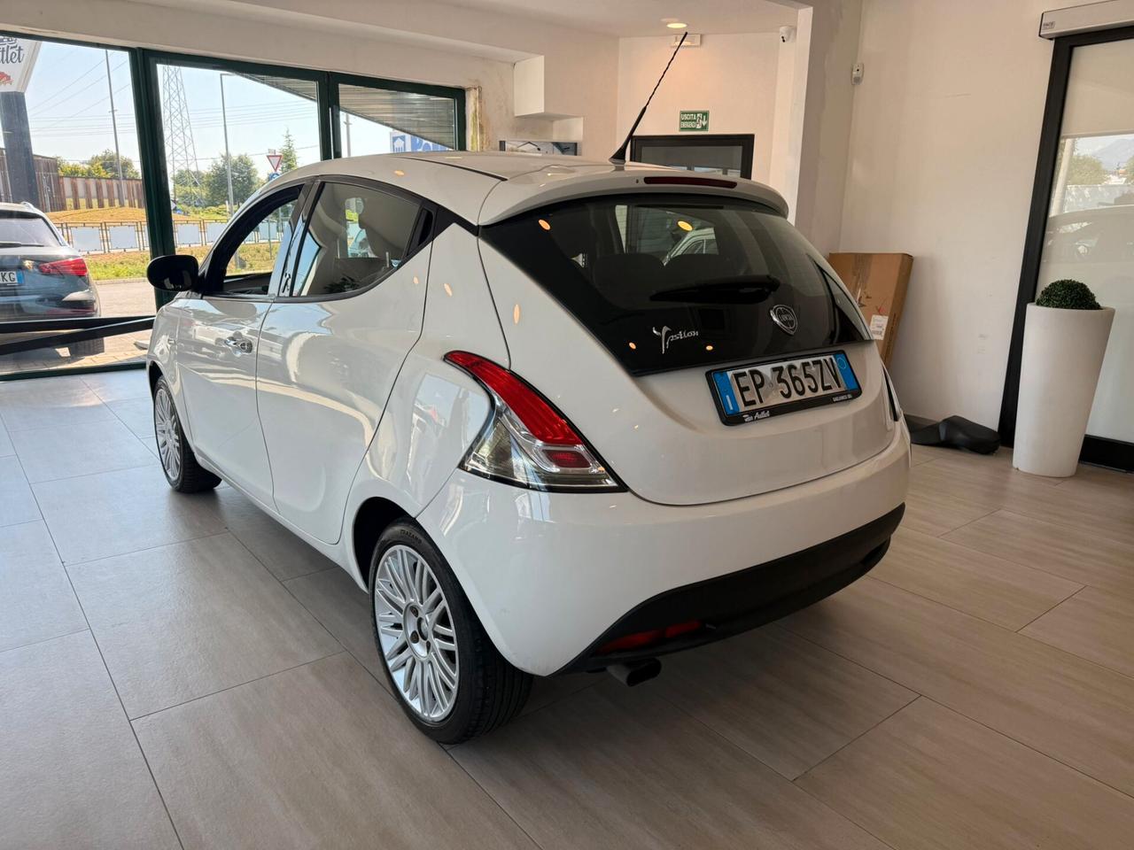 Lancia Ypsilon 1.3 MJT 16V 95 CV 5 porte S&S Platinum