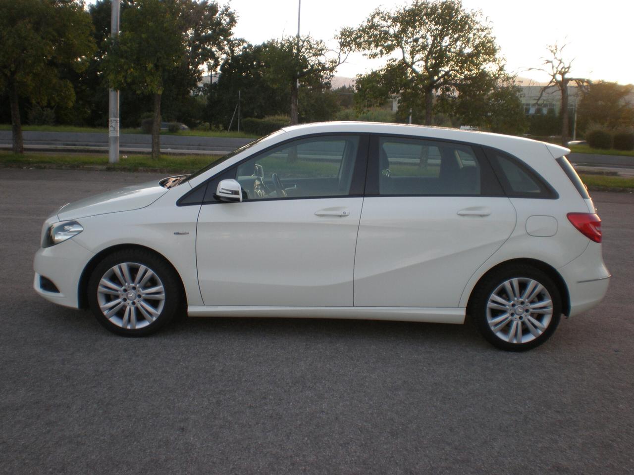 Mercedes classe B 1.5 td 110 cv, da vetrina