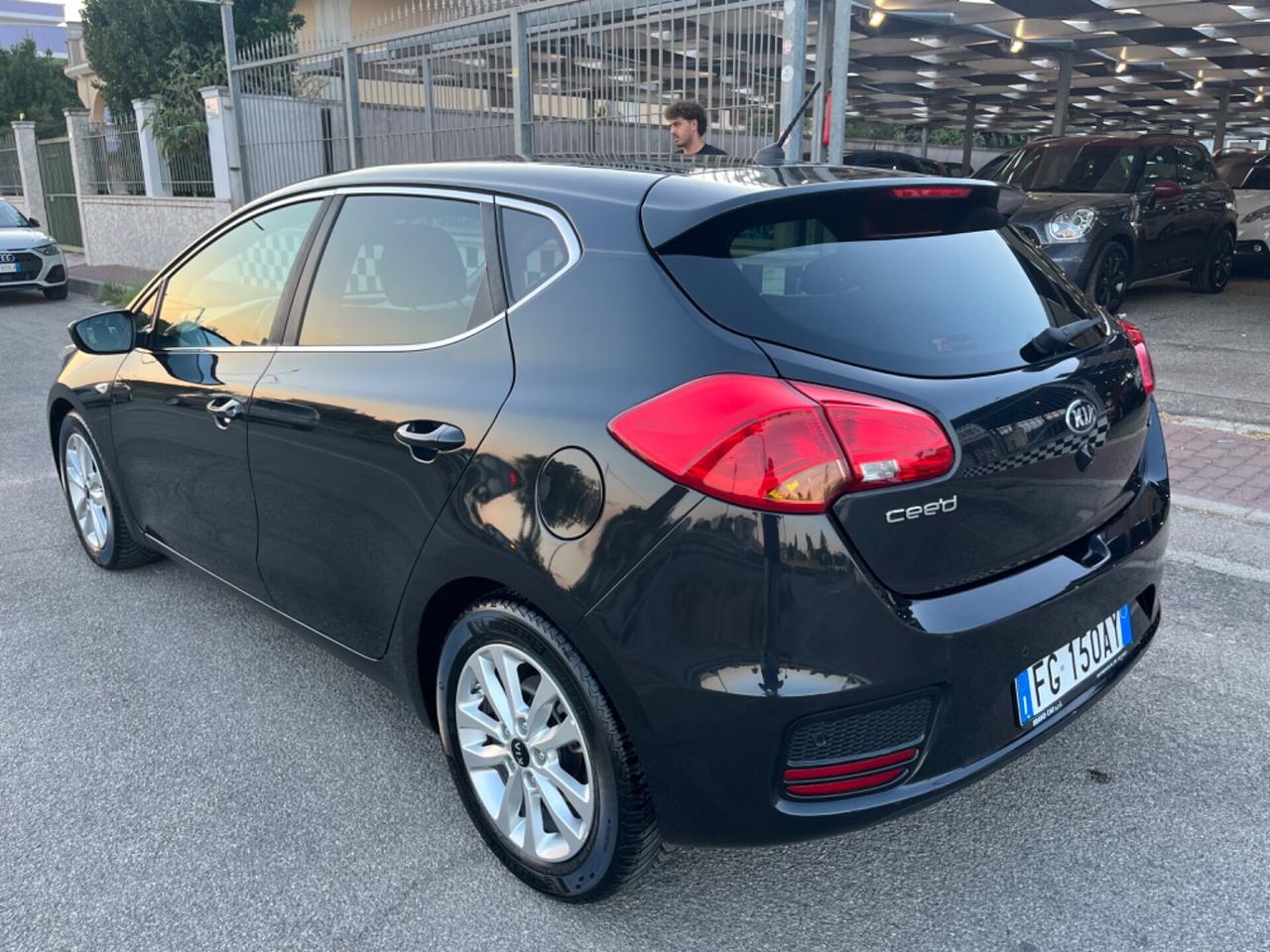Kia Ceed 1.6 CRDi 5 porte Unipro 2016