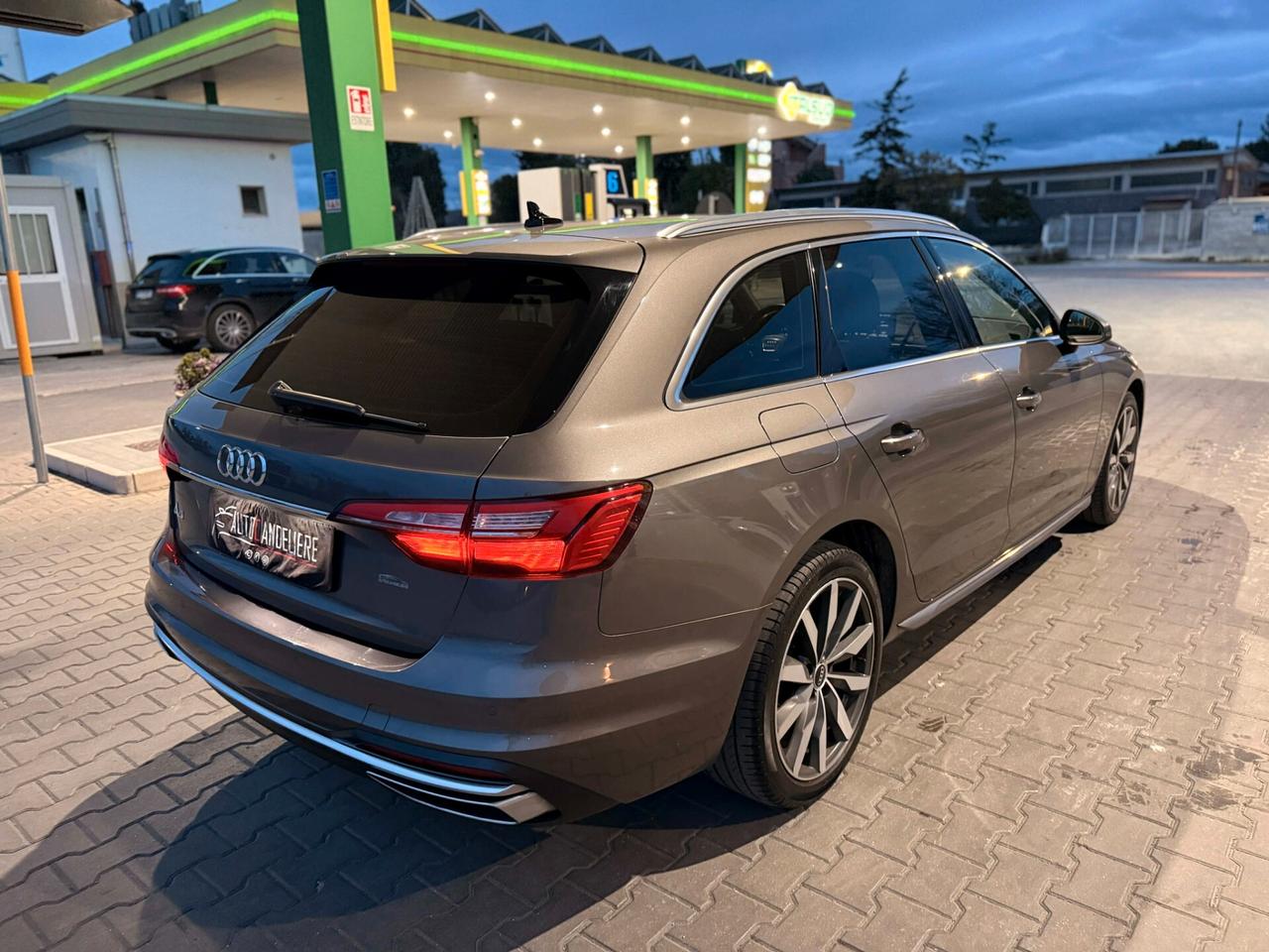 Audi A4 Avant 35 TDI/163 CV S tronic line edition