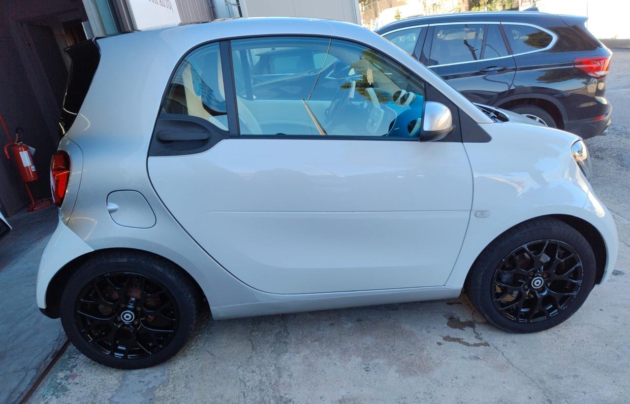 Smart ForTwo 70 1.0 NEOPATENTATI - 2016