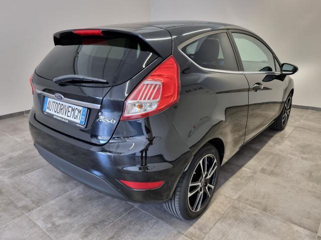 FORD Fiesta 1.5 TDCi 75CV 3 porte Titanium