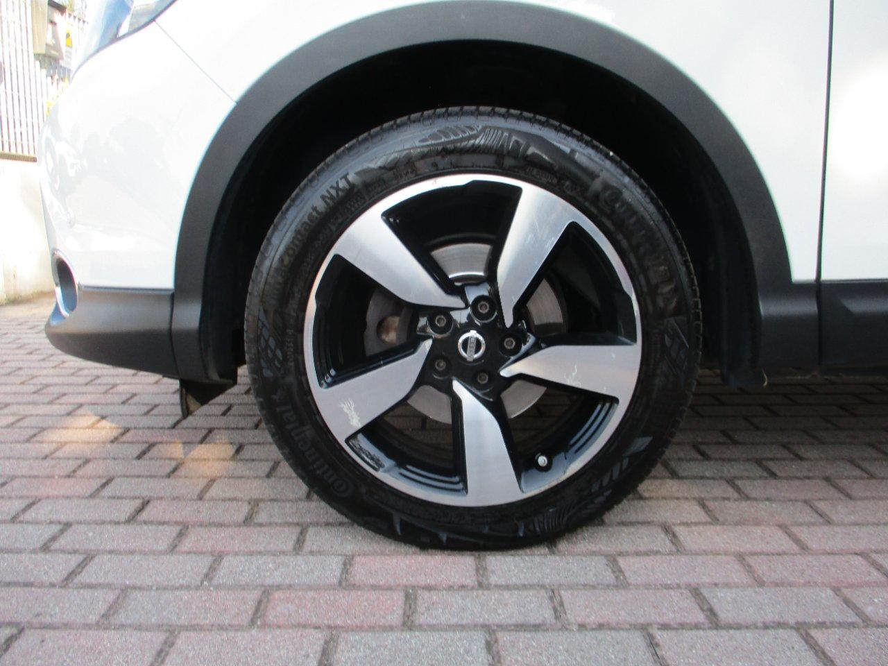 Nissan Qashqai 1.5 dci 360 110cv E6 TETTO/360/Frenata