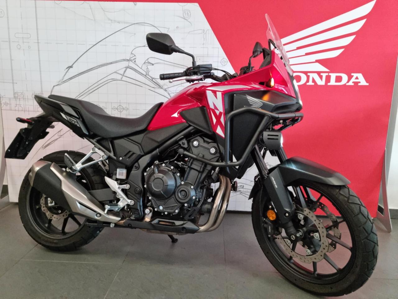 Honda NX 500 - 2025 - 5801 KM