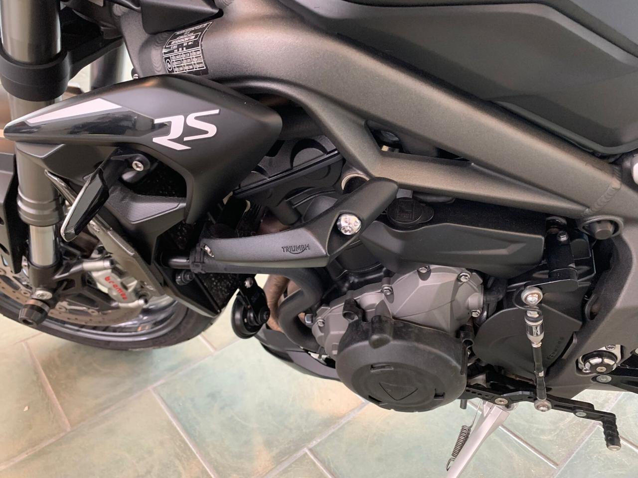Triumph Street Triple R STREET TRIPLE RS 800 122 CV SUPER ACCESSORIATA