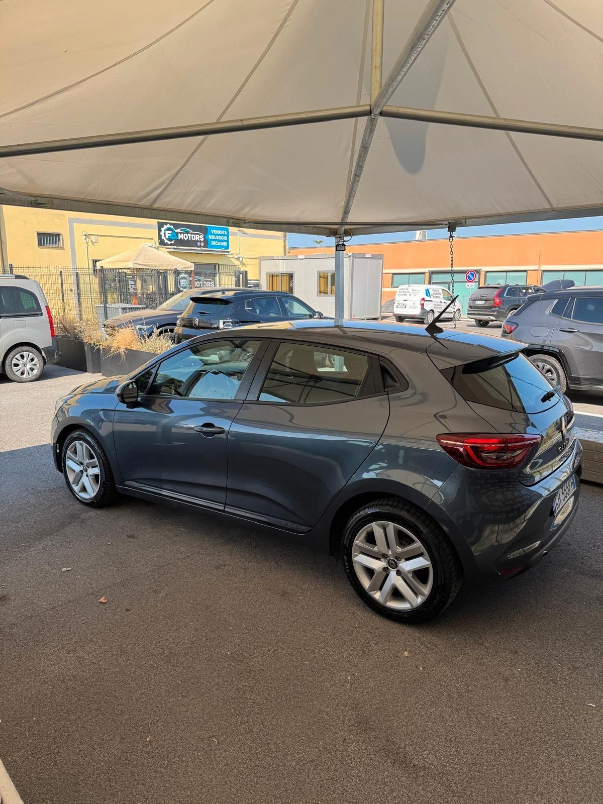 Renault Clio TCe 90 CV 5 porte Business ok neopatentati