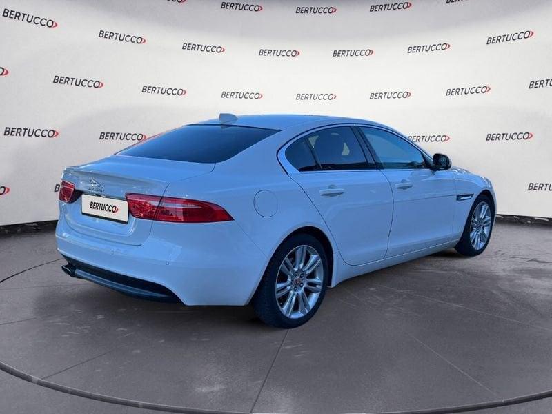 Jaguar XE (X760) 2.0 D Turbo 180CV aut. Prestige