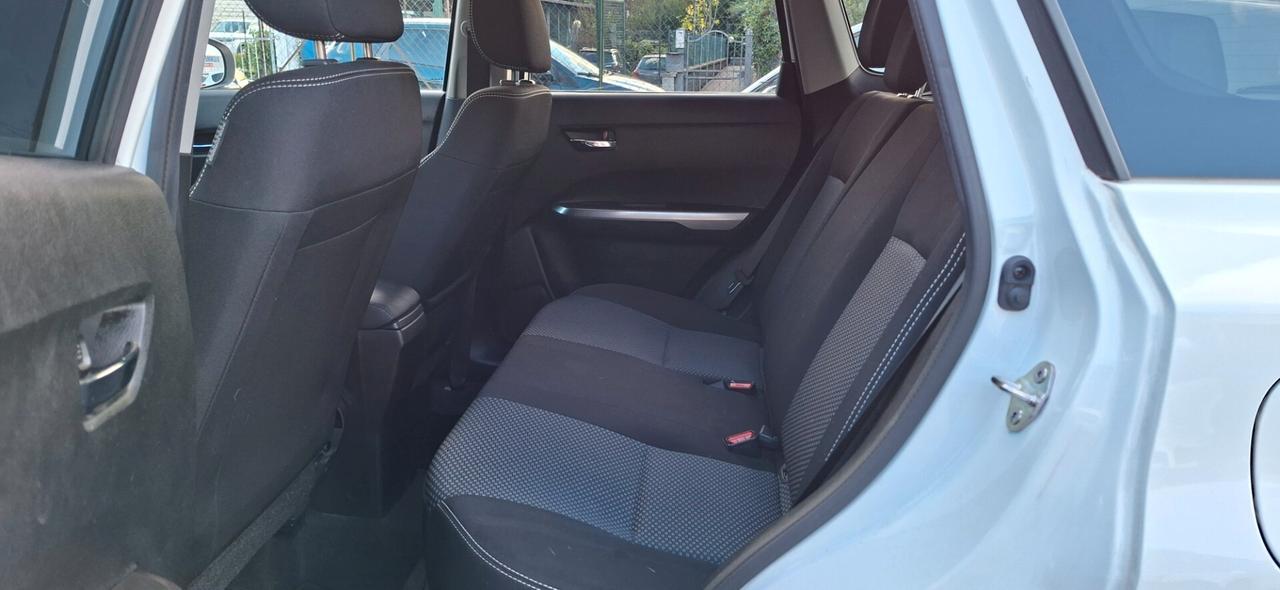 Suzuki Vitara 1.4 Hybrid Cool B/GPL
