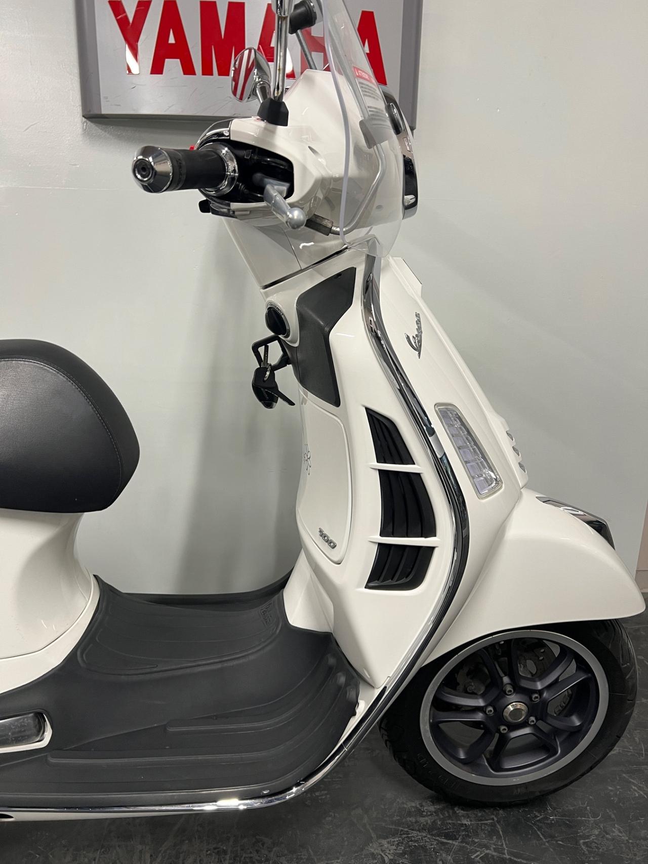 Vespa GTS 300