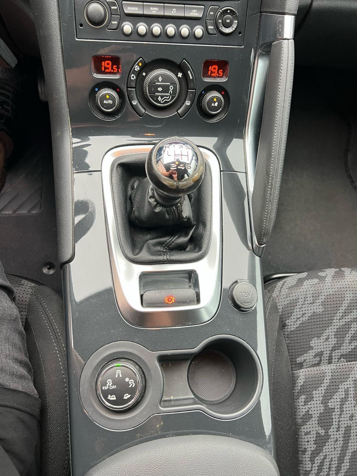 Peugeot 3008 1.6 HDi 110CV ANNO 2010 KM 170900 NEOPATENTATI