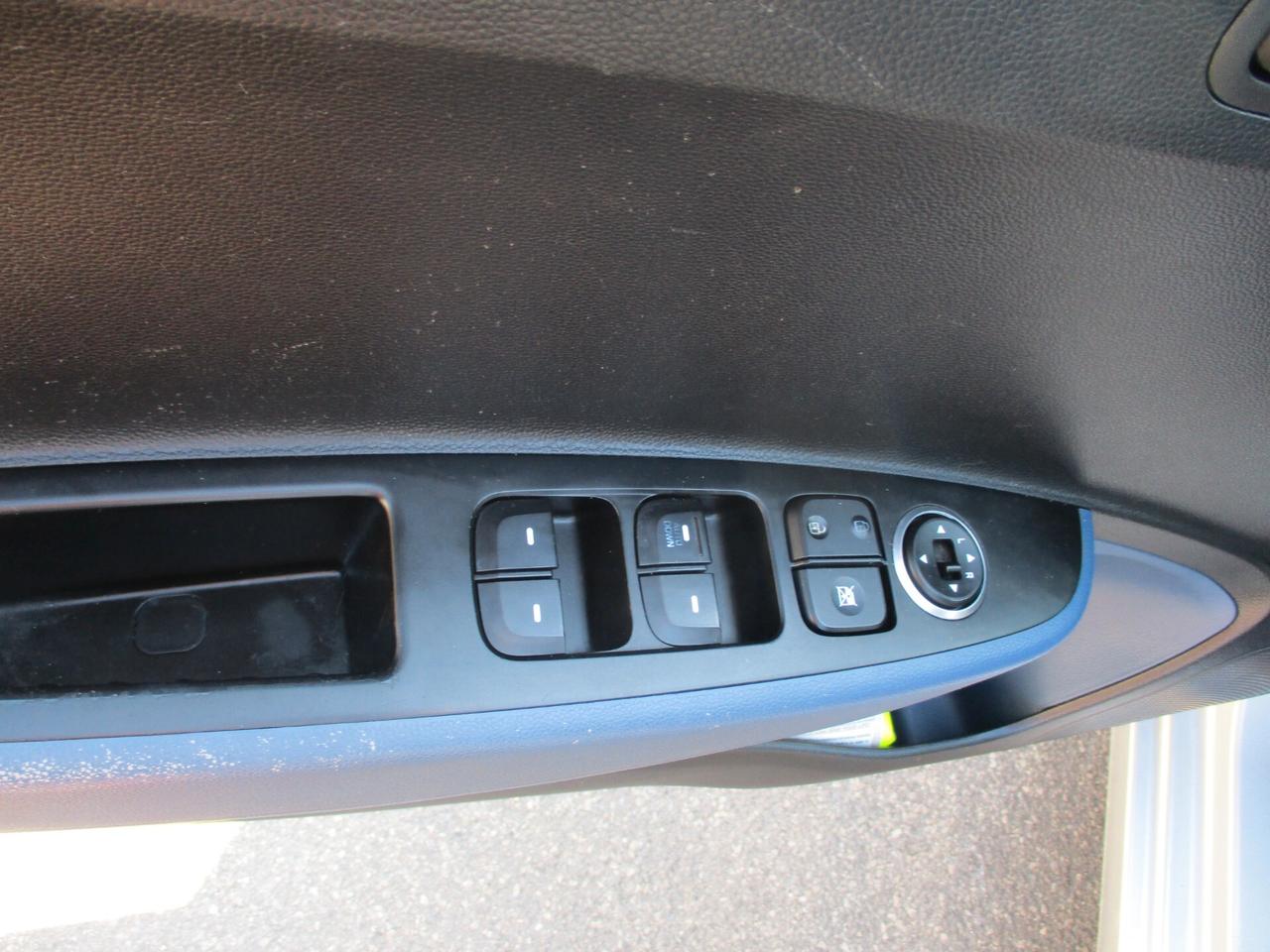 Hyundai i10 II 2014 1.0 E5 STYLE +600.00 GPL NEW