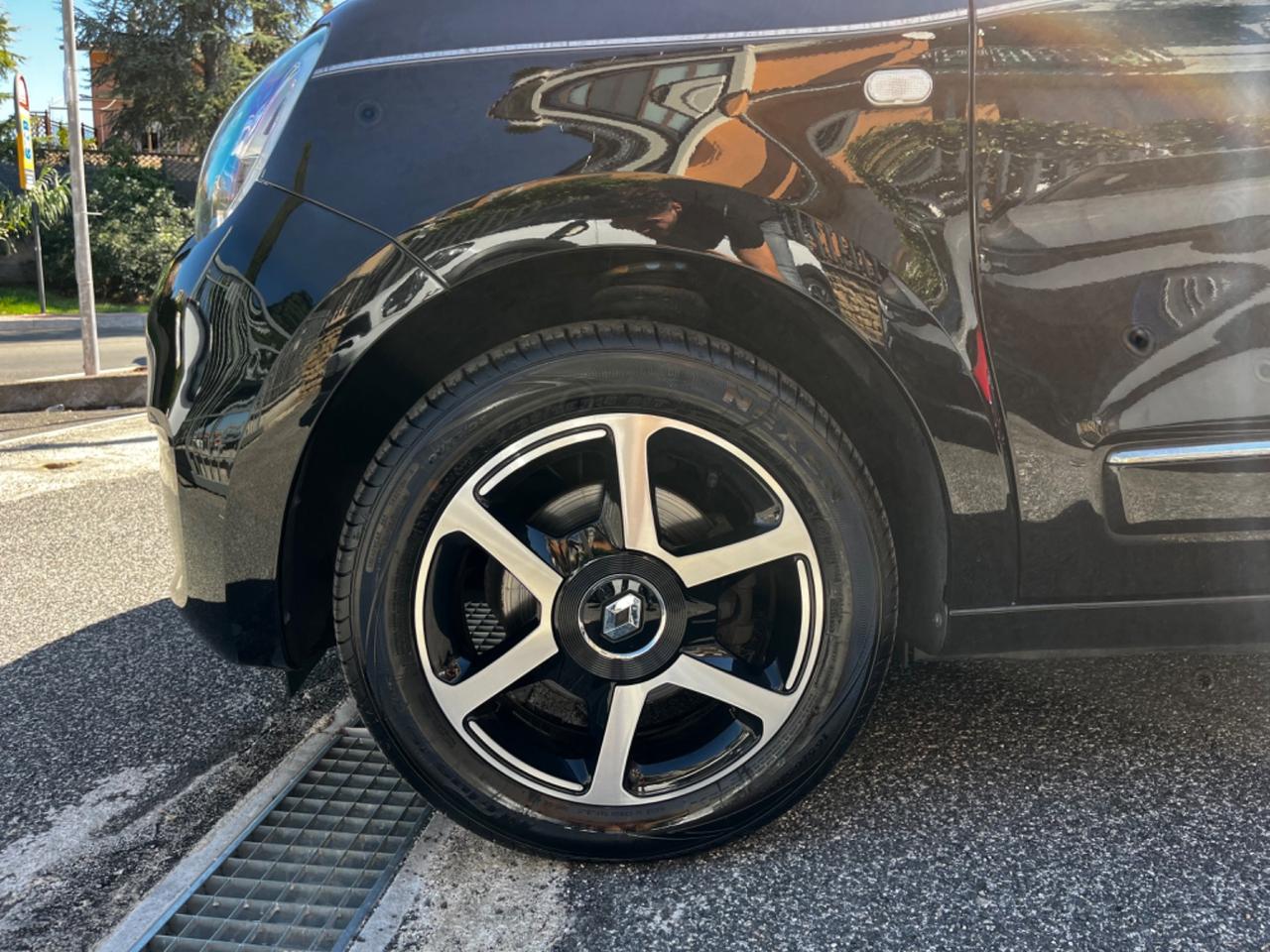 Renault Twingo 2020 57.000KM 1.0 BENZ
