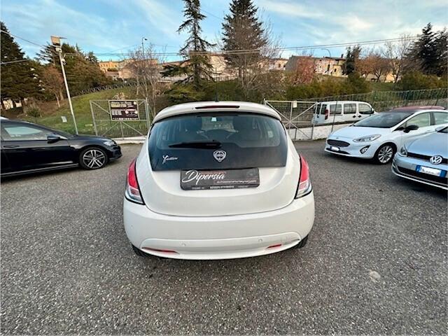 Lancia Ypsilon 1.2 69 CV 5 porte GPL Ecochic Gold