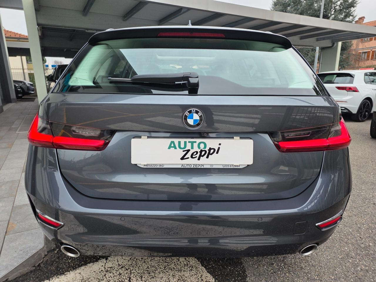 Bmw 318i Touring 2.0 156cv AUT. LUXURY/TETTO+PELLE+LED