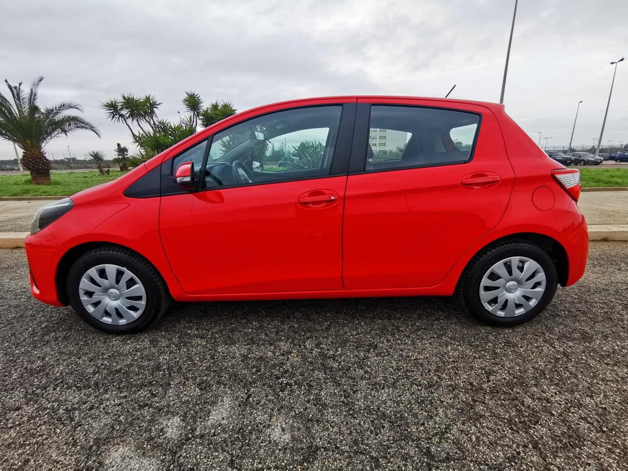 Toyota Yaris 1.0 72 CV 5 porte Active - 2019