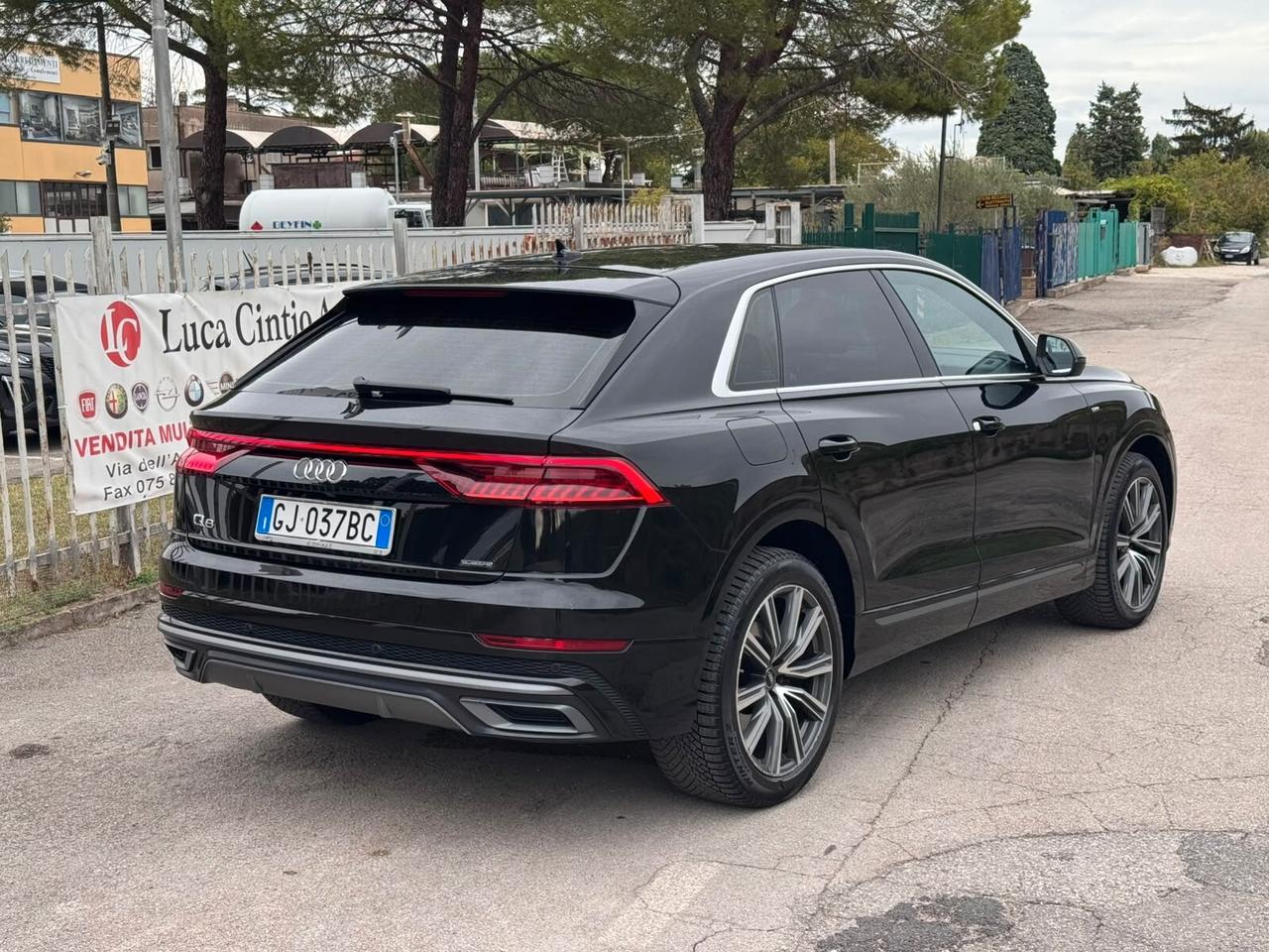 Audi Q8 50 TDI 286 CV quattro tiptronic S-line