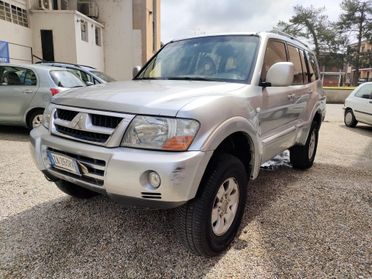 Mitsubishi Pajero 3.2 16V DI-D 7p Gancio